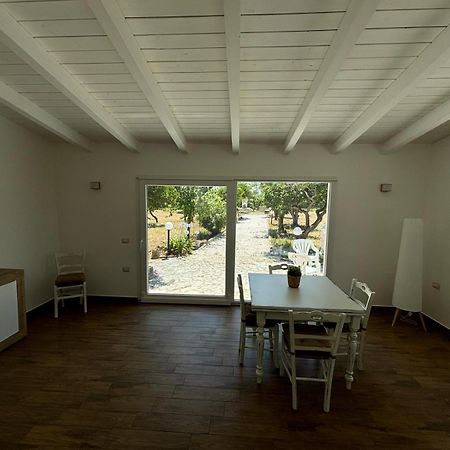 Tenuta Pizzi San Pietro Vernotico Extérieur photo